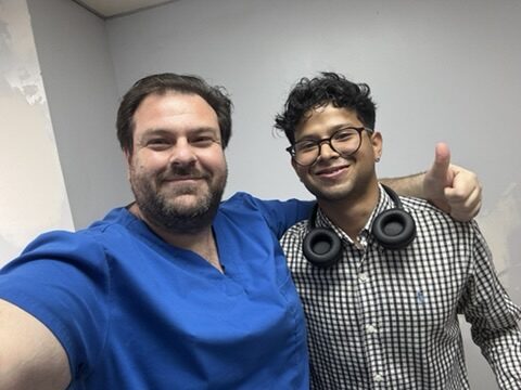 Dr. Kushner con un paciente